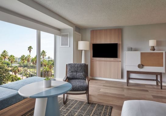 Park View Suite 3