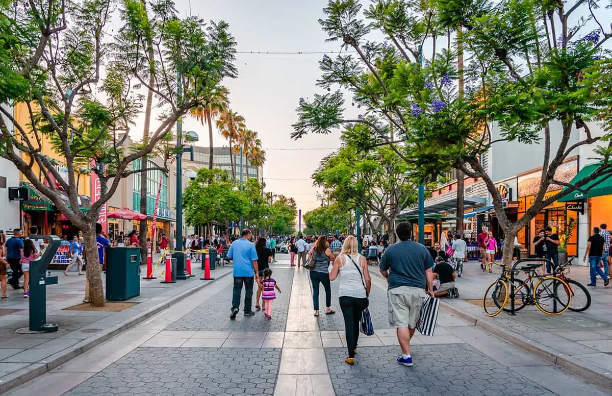 Conscious Market & Fit Girl Festival on Third Street Promenade